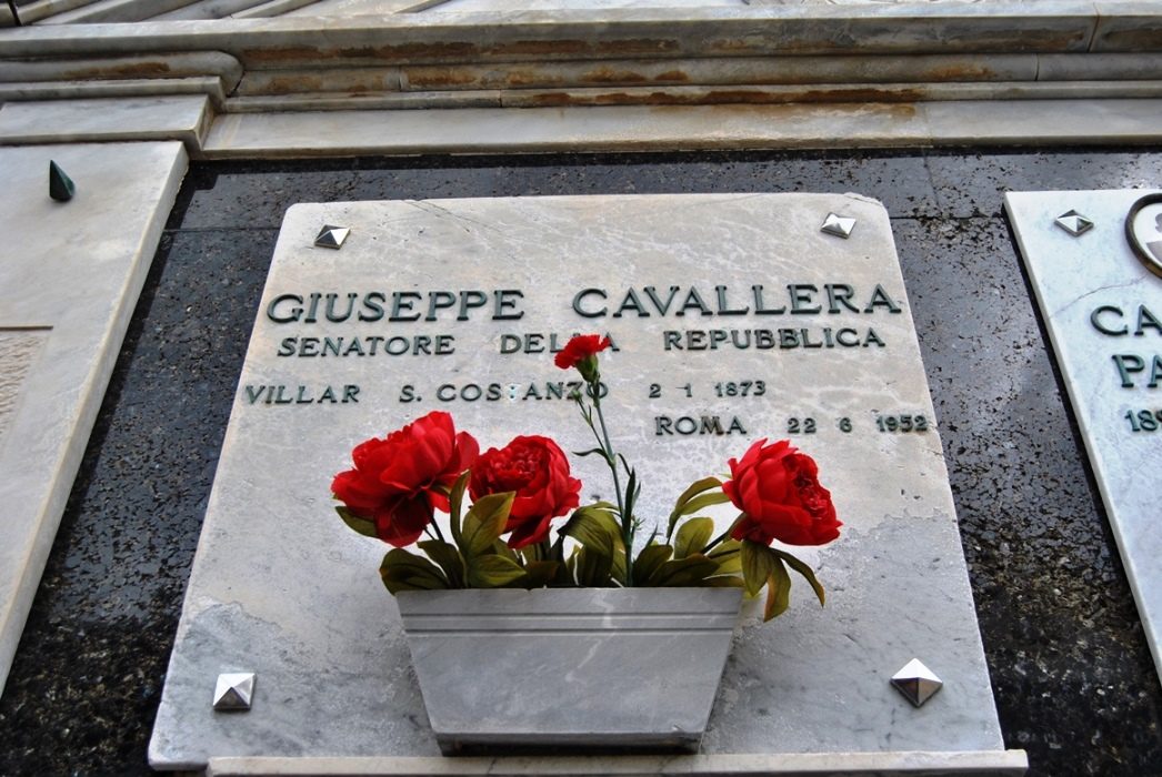 Giuseppe Cavallera's tomb (2).JPG